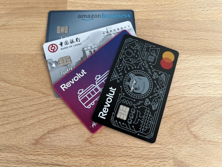 Im Vergleich zu anderen Anbietern, bietet Revolut viele interessante Designs.