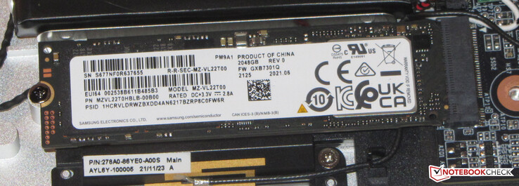 Eine zweite NVMe-SSD (2 TB) erweitert den Speicherplatz auf insgesamt 3 TB.