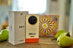 Honor stattet das X80 Pro Max mit nur einer Kamera an der Rückseite aus, aber Akku und Bildschirm gleichen das locker aus.