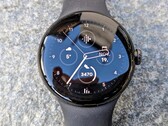Die Google Pixel Watch der nächsten Generation soll eine deutlich längere Akkulaufzeit und bessere Performance erhalten. (Bild: Notebookcheck)