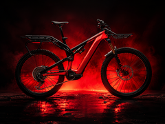 Das Specialized Levo 4 X E-Bike kommt im feurigen Rot