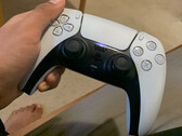 Das erste Foto des neuen PS5-Controllers? (Bild: @gamezawy_co)