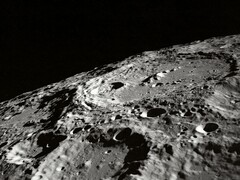 Ein Bild von Kratern auf dem Mond