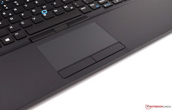 Touchpad und Trackpoint des Dell Latitude 5590