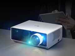 Der LG ProBeam BU53RG ist ein neuer Kurzdistanz-Laserbeamer für den professionellen Einsatz. (Bild: LG)