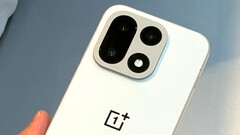 Das OnePlus 15 soll trotz Downgrades bei der Hardware und fehlendem Hasselblad-Branding die bisher 