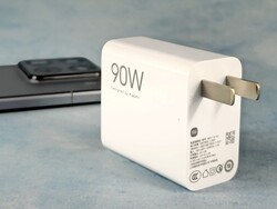Netzteil des Xiaomi 15 Pro
