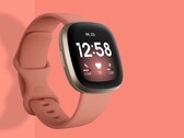 Fitbit spendiert zwei seiner spannendsten Smartwatches neue Features per Software-Update. (Bild: Fitbit)