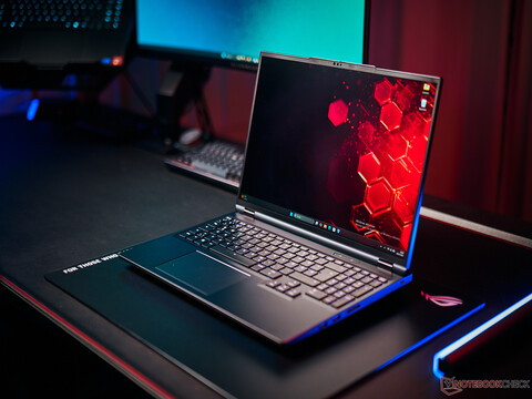 Ryzen 9 9955HX3D & RTX 5090 Laptop für maximale Gaming-Leistung - XMG Neo 16 A25 im Test