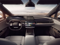 Lucid startet den Gravity als Elektro-Touring-SUV: Ein hochbeiniger, vollelektrischer Sportstourer mit 800-Volt-Technik und viel Luxus (Bild: Lucid).