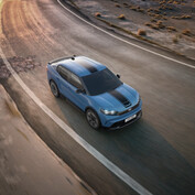 Als Sport-Elektro-Crossover kombiniert der neue Ford Capri Collection modernes Design mit einem verbesserten LFP-Antrieb.