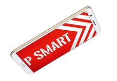 2019 werden die Ränder weggeputzt, das Huawei P Smart 2019 startet wohl im Mate 20-Design.