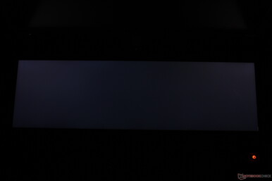Keine erwähnenswertes Backlight-Bleeding