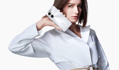 Das Huawei Nova 10 SE setzt auf ein schlichtes Design mit einer flachen Rückseite, die in drei Farben angeboten wird. (Bild: Huawei)