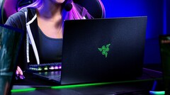 Die Nvidia GeForce RTX 4090 Laptop-GPU kann im Razer Blade 16 ihre volle TGP von 175 Watt ausreizen. (Bild: Razer)