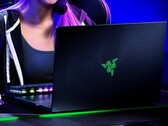 Die Nvidia GeForce RTX 4090 Laptop-GPU kann im Razer Blade 16 ihre volle TGP von 175 Watt ausreizen. (Bild: Razer)