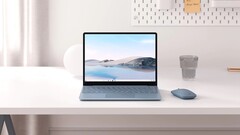 Das hier gezeigte Surface Laptop Go könnte einen kleinen Bruder bekommen (Bild: Microsoft)
