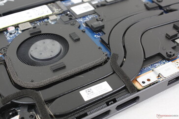 Zwei ~45-50 mm große Lüfter