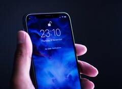 Apples Gesichtserkennung soll in Zukunft besser mit Masken und Brillen klarkommen. (Bild: Harpal Singh)