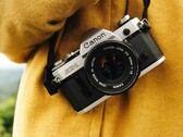 Die Canon AE-1 feiert in diesem Jahr ihr 50-jähriges Jubiläum.