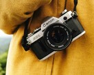 Die Canon AE-1 feiert in diesem Jahr ihr 50-jähriges Jubiläum.