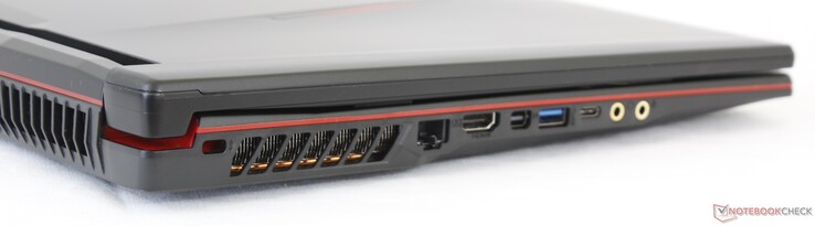Links: Kensington Lock, RJ-45, HDMI 1.4, mini-DisplayPort 1.2, USB 3.1 Typ-A, USB 3.1 Typ-C Gen. 1, 3,5 mm Kopfhöreranschluss, 3,5 mm Mikrofonanschluss