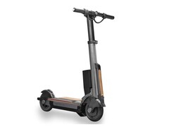 Linkable Elisa: E-Scooter ist besonders kompakt klappbar