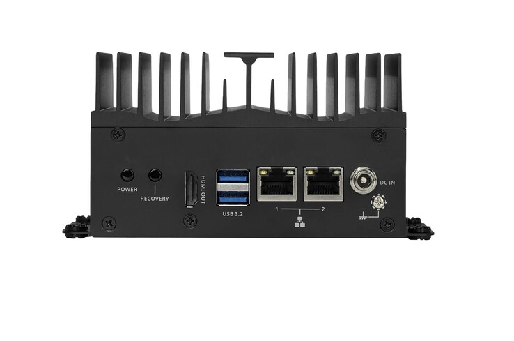 Der Industrie-Mini-PC bietet eine umfangreiche Auswahl an I/O-Anschlüssen, darunter zwei Gigabit-Ethernet-Ports