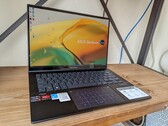 Asus Zenbook 14 UM3402Y Laptop Test: Neuer Ryzen-7-7730U-Name, alte Zen-3-Leistung