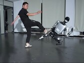 Der Unitree G1 humanoide Roboter (Bildquelle: Unitree Robotics auf YouTube)