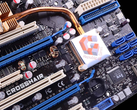 Ein Bild des originalen Asus ROG Crosshair Motherboards.