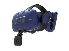 Der neue Facial Tracker kann an ein reguläres HTC Vive Pro VR-Headset angeschlossen werden. (Bild: HTC)