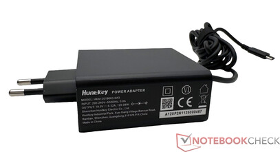 Netzteil (19 V; 6,32 A)