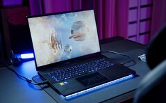 Das Gigabyte Aorus Master 18 setzt auf eine RTX 5090, einen Core Ultra 9 275HX sowie 64GB RAM und 4TB-SSD-Kapazität