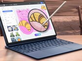Ein Blick auf das neue Tablet, hier in Vollausstattung mit Tastatur und Stylus.