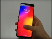 Ein frühes Video des Lenovo Z5 Pro zeigt die Slidermechanik und den In-Display-Fingerabdrucksensor.