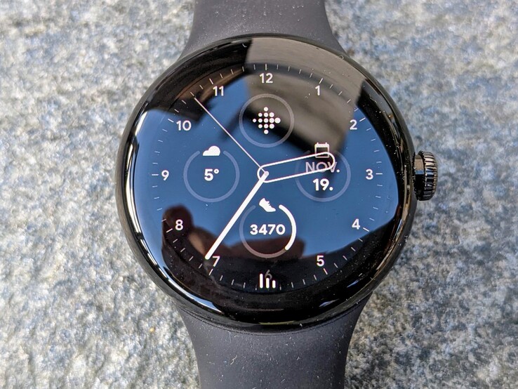 Das Gehäuse der Google Pixel Watch besteht aus Edelstahl.