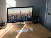 Der Apple iMac im komplett neuen Design könnte schon in den nächsten Wochen offiziell vorgestellt werden. (Bild: Andrew Garrison, Unsplash)