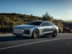 Im Vergleich zu den Konzeptbildern gibt es beim nun gesichteten Erlkönig des Audi A6 e-tron ein paar auffällige Designänderungen (Bild: Audi)