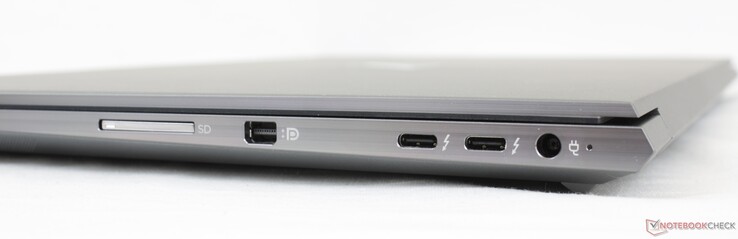 Rechts: SD-Kartenleser, Mini-DisplayPort 1.4, 2x USB-C w/ Thunderbolt 4 PD + DP, Netzteil