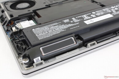 Nach unten gerichtete Lautsprecher (vorne)