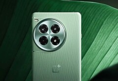 Das OnePlus Ace 3 Pro packt einen riesigen 6.100 mAh Akku ins 8,7 Millimeter dünne Gehäuse. (Bild: OnePlus)