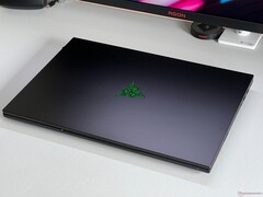 Razer Blade 18 2025