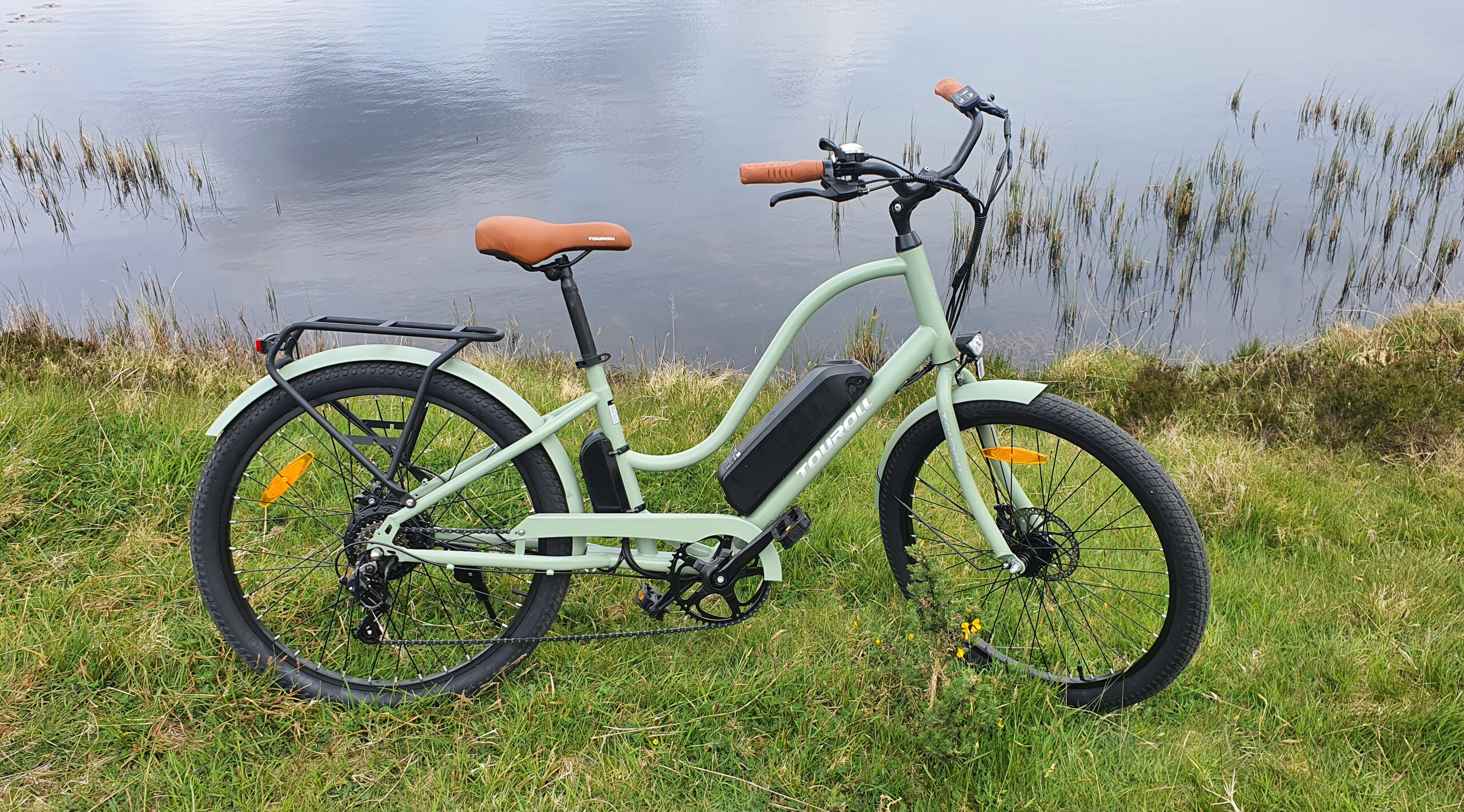 Schickes und extrem günstiges E-Bike mit ordentlicher Reichweite - Touroll B2 im Test