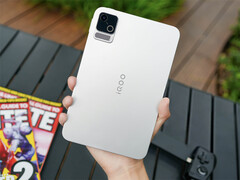 Das iQOO Pad Ultra ist ein handliches aber leistungsstarkes Android-Tablet