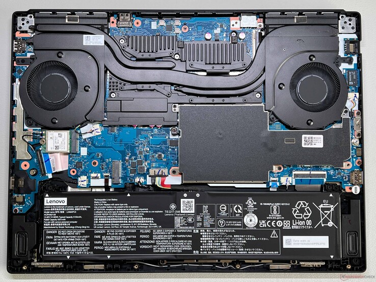 Legion 5 15IAX10 zum Vergleich