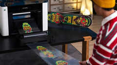 xTool präsentiert den O1 Omni Printer.