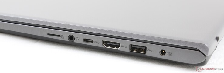 Rechts: MicroSD-Kartenleser, kombinierter 3,5-mm-Audioanschluss, USB Typ-C 3.1 Gen. 1, HDMI, USB Typ-A 3.1 Gen. 1, Netzanschluss