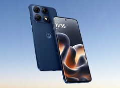 Das Motorola Edge 70 Pro wird in drei Farben angeboten, inklusive Dunkelblau.