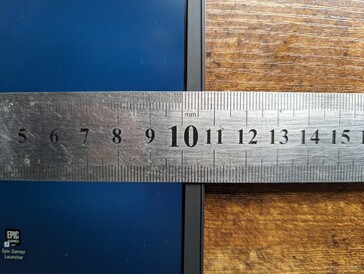 Schmalere Einfassungen an allen vier Seiten